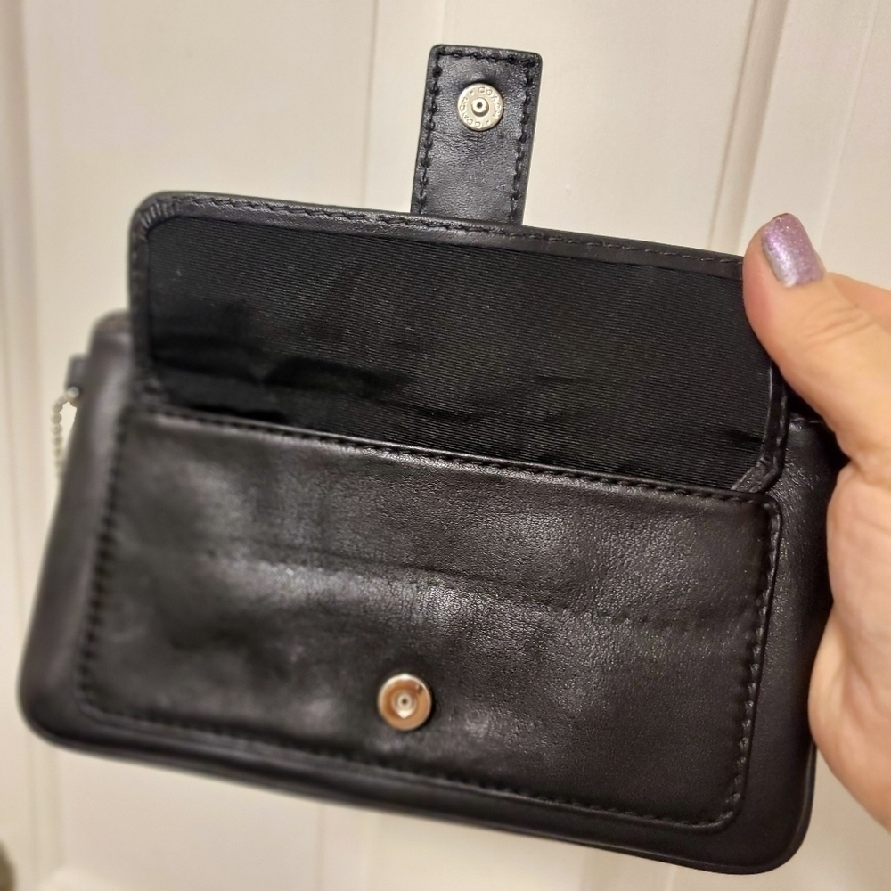 Coach Hampton Black Leather Wristlet - Picture 7 of 9